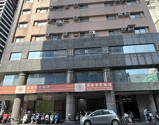 雙捷運全新整理採光套房(租) - Image 1