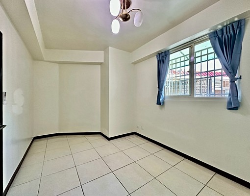 臨路透天|可租補戶籍|採光超棒|可以停兩台汽車更棒 - Image 12