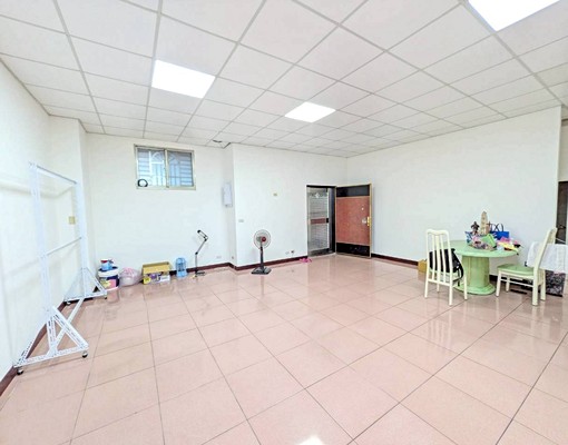 山佳車站社區大一樓~可當公司~歡迎約看 - Image 3