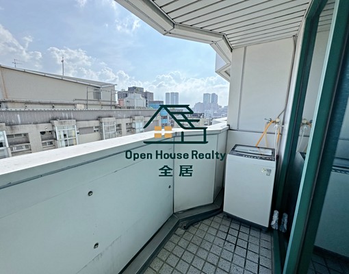 信義區高樓大套房/可租補報稅 - Image 5