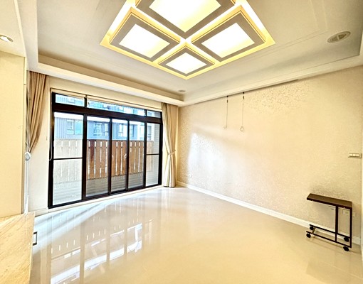 小碧潭捷運中央新村溫馨三房車 - Image 3