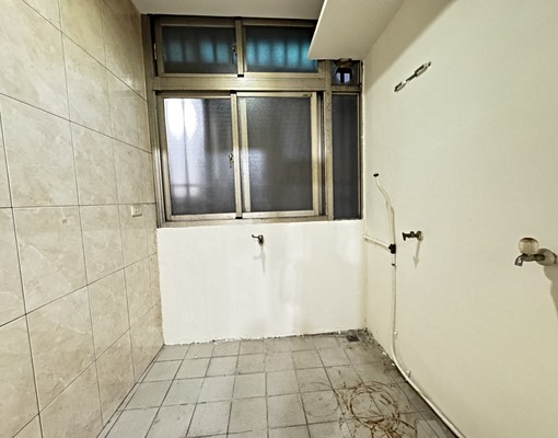 環球百貨旁靜巷二樓美寓(屋主誠意出租) - Image 3
