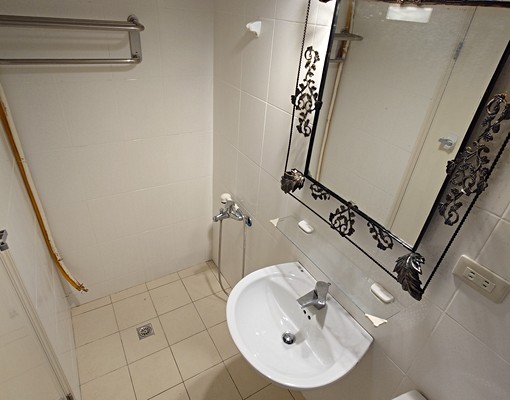 【中和典雅套房(連城路)】屋主自租免仲介費，設備齊，機能佳A - Image 8