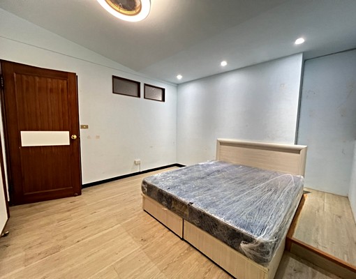 近萬大線捷運採光佳優質便利舒適可貓雅房 - Image 2