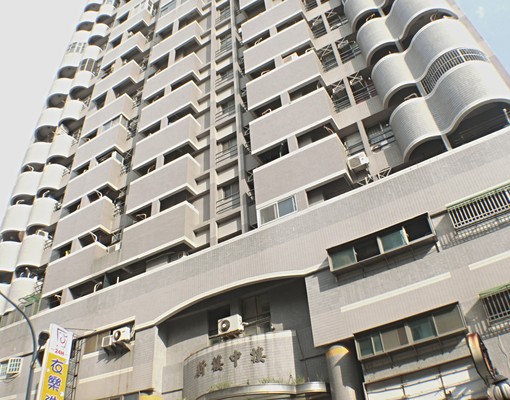 *高雄火車站*~閣樓式~陽台大套房 - Image 14