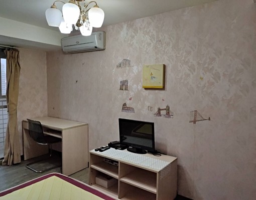 🌻(可租補)中山捷運一分鐘，代收垃圾.包裹電梯高樓層套房 - Image 3