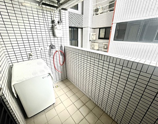 全新裝潢即可入住二房附平車 - Image 8
