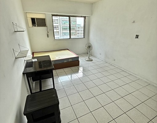 綠川西街套房社宅可租補 - Image 1