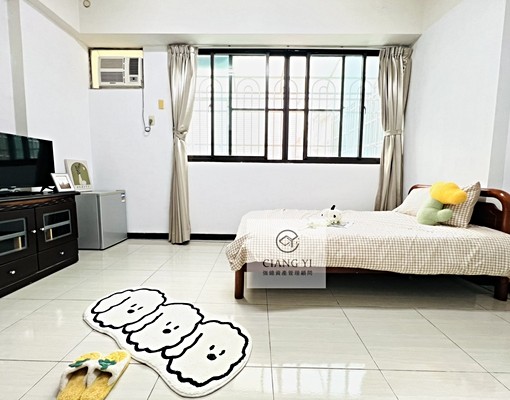 超大採光✨東區單人簡潔風套房✨鄰近南紡購物中心 - Image 1