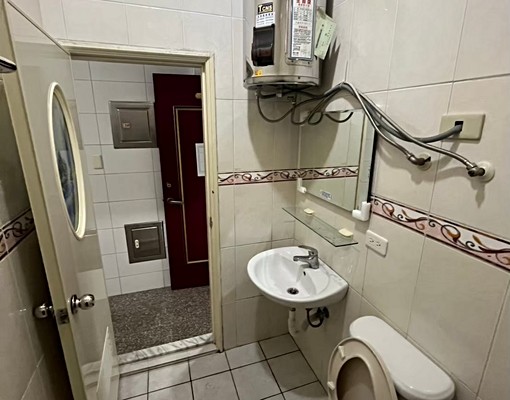 觀音工業區30電梯套房,分層出租,屋況良好,可宿舍好管理🎑 - Image 2