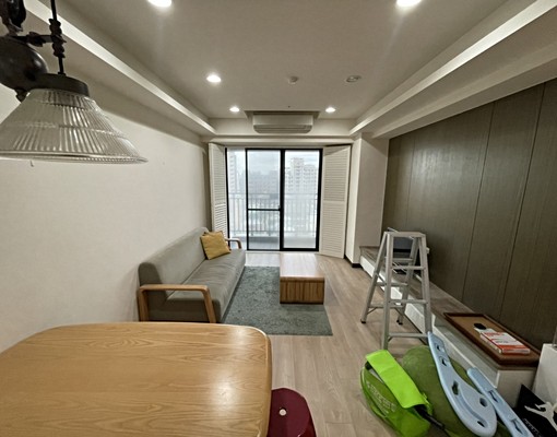 成功八路★視野大三房含車位★全室精美裝潢★學區房走路去上學 - Image 1