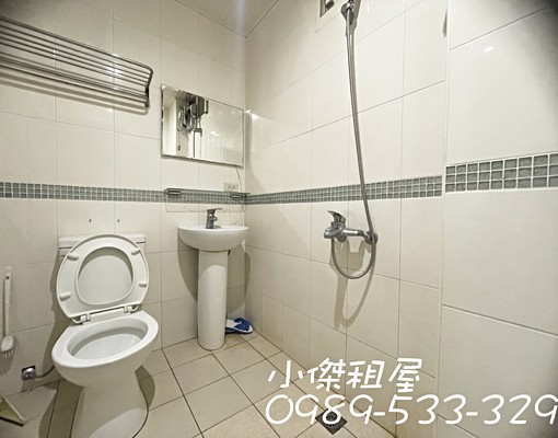 租屋藏寶圖🏡低總價電梯套房、大有大業商圈、有飲水機 - Image 5