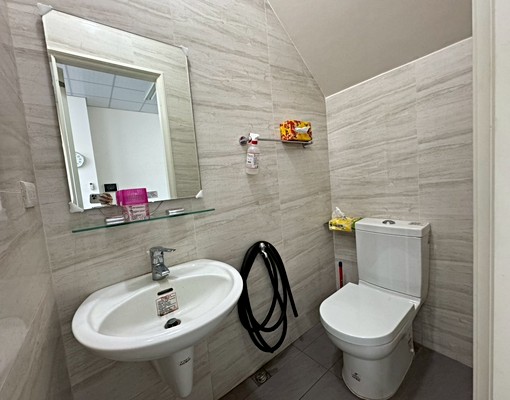 中正路臨路透天|適合店面、辦公室 - Image 13