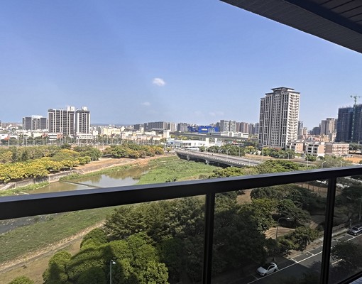 大3房大陽台,面河景無限棟距,採光視野佳。質感系統櫃天花板, - Image 15
