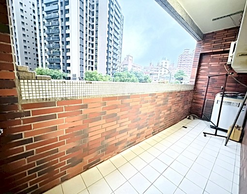 千霈租屋🧧《南屯區》親家莊三房平車空屋💥歡迎租補💥 - Image 5