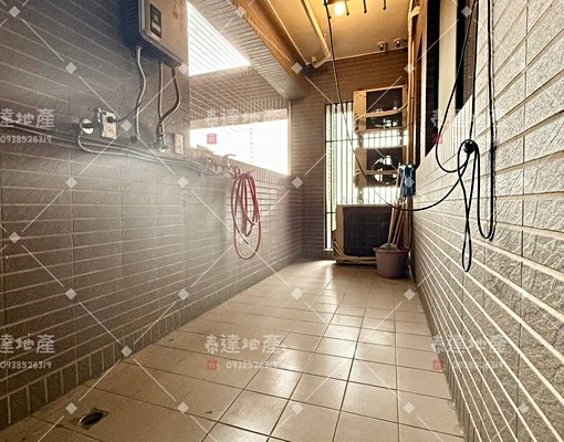 TD💫大里寵物宅✨三房兩衛平車✨雙商圈✨系統櫃裝潢✅租補 - Image 10