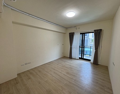 沙鹿五房全新透天免仲可租補 - Image 8