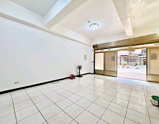 租--社區中庭一樓--山河戀房屋 - Image 1