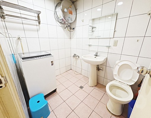 ⭐️三重區中正北路🏢電梯管理8坪套房🏠近捷運菜寮站⭐️ - Image 11