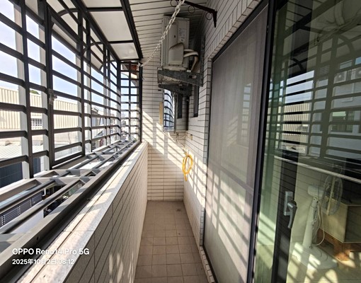 安和路一段套房，有陽台，附家俱家電 - Image 5