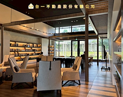 TO青埔近高鐵溫馨裝潢全配三房車 - Image 10