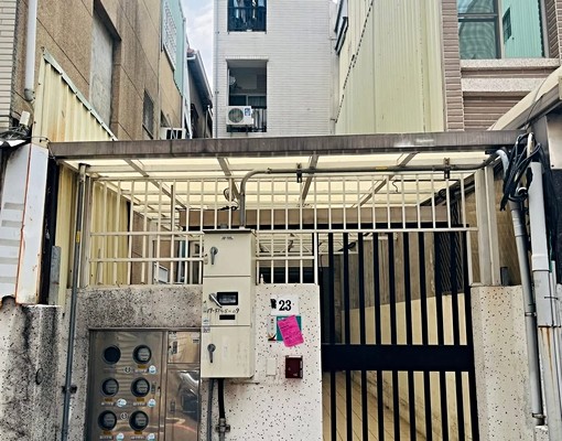 可外籍移工租補~近成功大學~獨立洗衣機陽台小套房 - Image 13