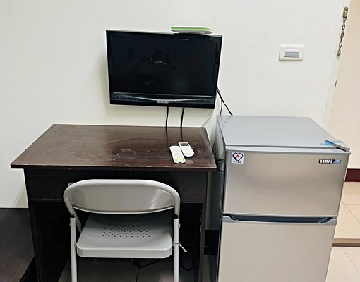 可外籍移工租補~近成功大學~獨立洗衣機陽台小套房 - Image 8