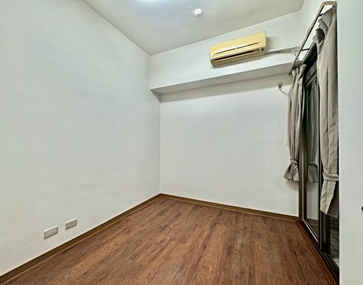 大套房的價格~租景觀美2房~可寵~可伙~全室油漆~家具電全 - Image 4