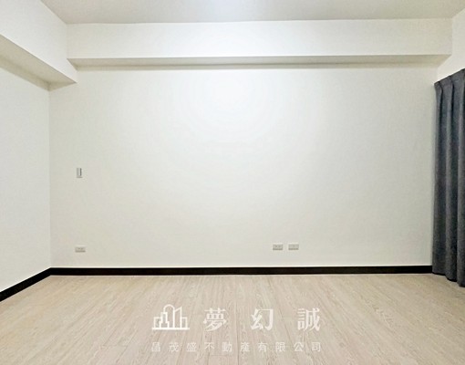 高鐵特區。兩房含管。可租捕台水電 - Image 7