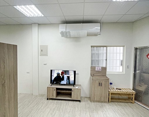 一中商圈🍀全新室內11坪傢俱全配臨路獨立透天套房🍀 - Image 8