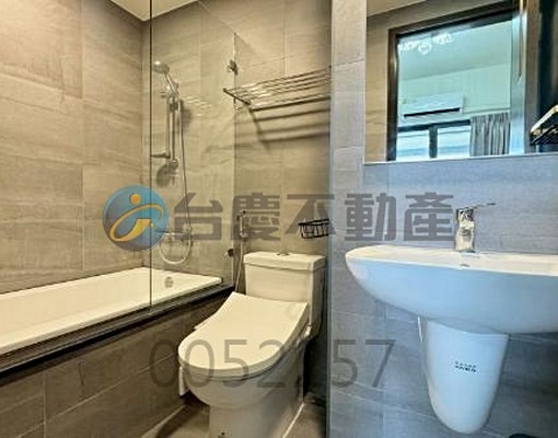 鳳山近文山特區高樓層兩房兩衛車位 - Image 3