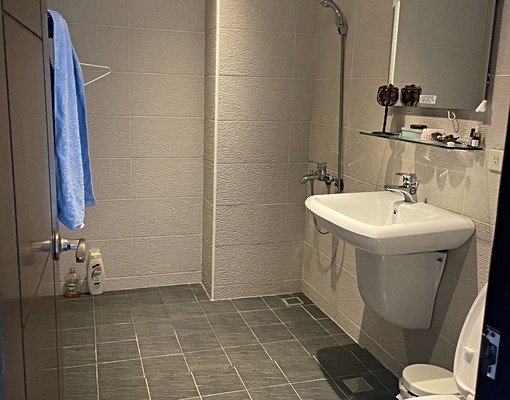 別墅型透天(套房和雅房)。電費照台電計價。
- Image 7