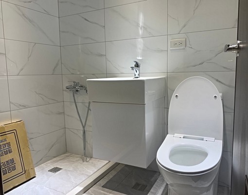 全新裝潢~中華商圈免爬高二樓(可租補) - Image 6