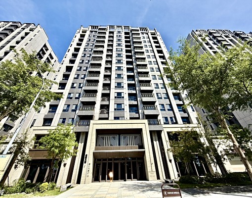 (租)高鐵佳順大順全新三房平車 - Image 1