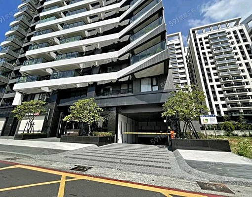 芎林街大樓2房包含管理費跟汽車車位 - Image 2
