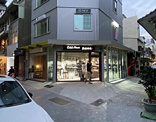 西門路二段小巷裡的溫暖閣樓套房 - Image 3