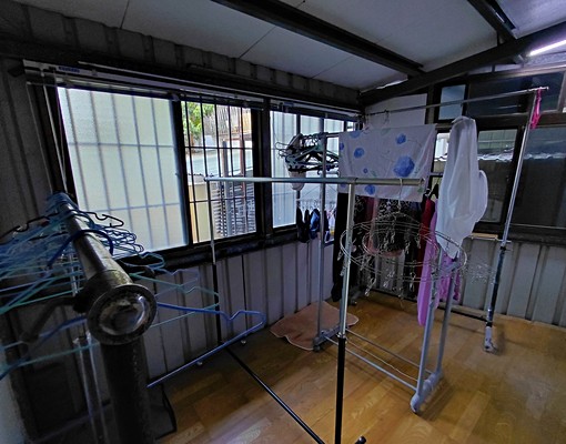 近捷運明德【超值租案】獨洗衣機★一層２戶★共用廚房 - Image 6