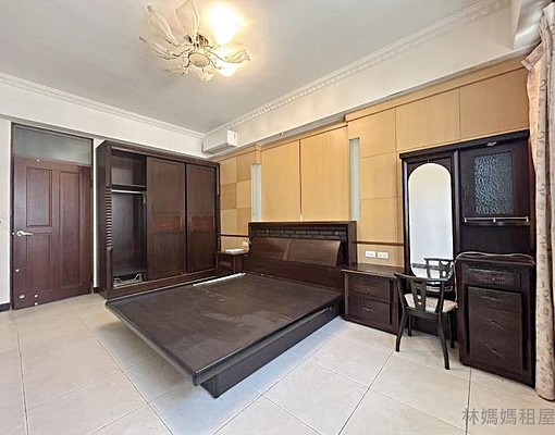 近安順國小~透天車庫5房｜可住辦 - Image 12