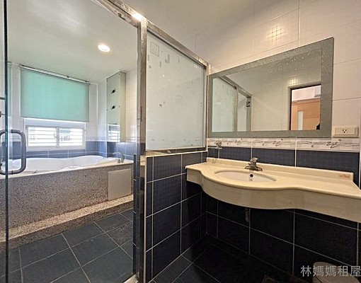 近安順國小~透天車庫5房｜可住辦 - Image 10