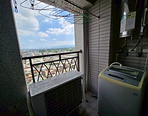近平鎮工業區全聯山仔頂獨立陽台洗衣機開窗電梯套房含管可補助 - Image 8