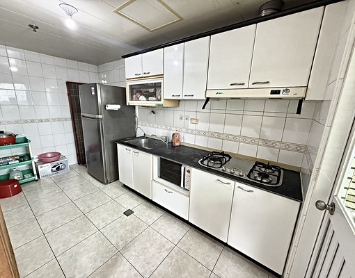 3房2廳2衛-採光好通風極佳-小家庭/上班族/學生 - Image 4