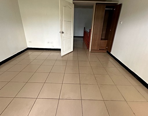 柑園街二段三樓一套房一和室一大廳租1.2萬 - Image 6