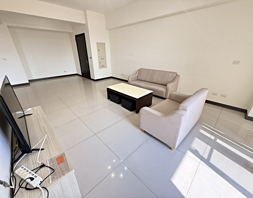 東區太子雲端景觀四房含雙平面車位誠可談 - Image 3