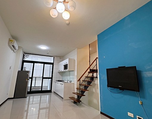 🔥免仲介費|太原綠園道|近漢口商圈|魔術空間2房2衛🔥 - Image 2