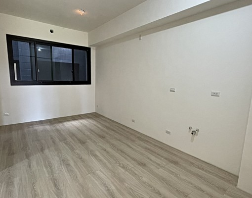 近好市多正南興路上.住辦合一.電梯別墅 - Image 8