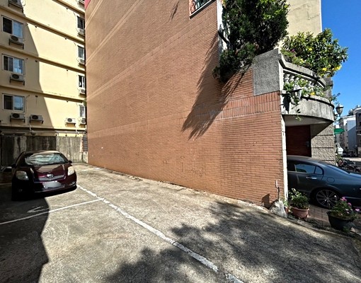 金山街方正建地