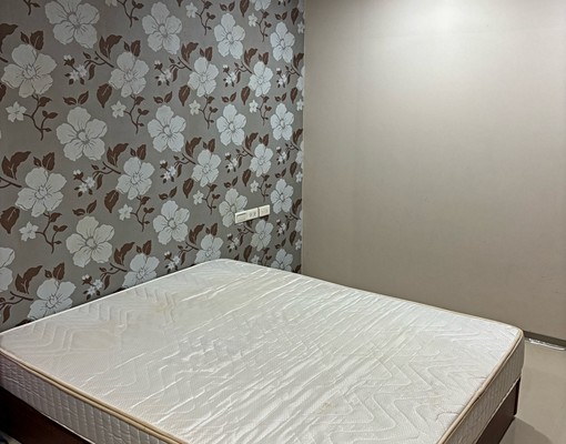 獨棟公寓五樓套房 - Image 1