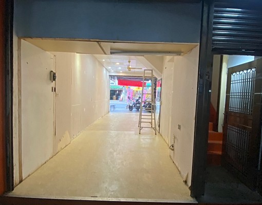 逢甲西屯國小菜市場口/臨路透天前後雙店面1~4樓五房/可餐飲 - Image 6