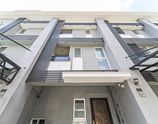 鬧中取靜|河景首排|全新車墅 - Image 1