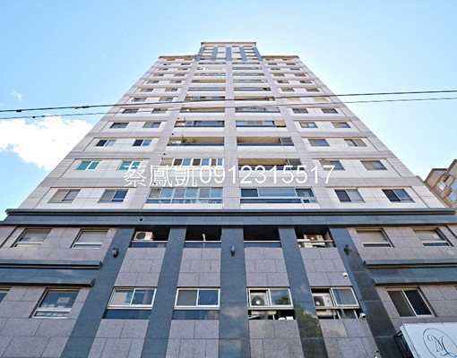 南港捷運站/全聯旗艦店/超值3房含車含管理費/冷氣會補上 - Image 1